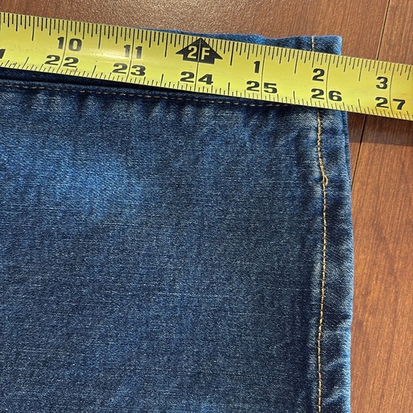 NWT GAP Maternity Inset Panel Girlfriend Jeans Size 29/8. - Picture 6 of 6